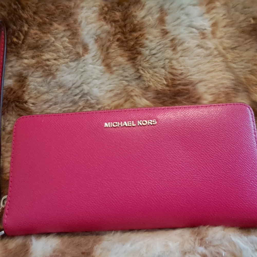 Michael Kors Vibrant Pink Wallet
